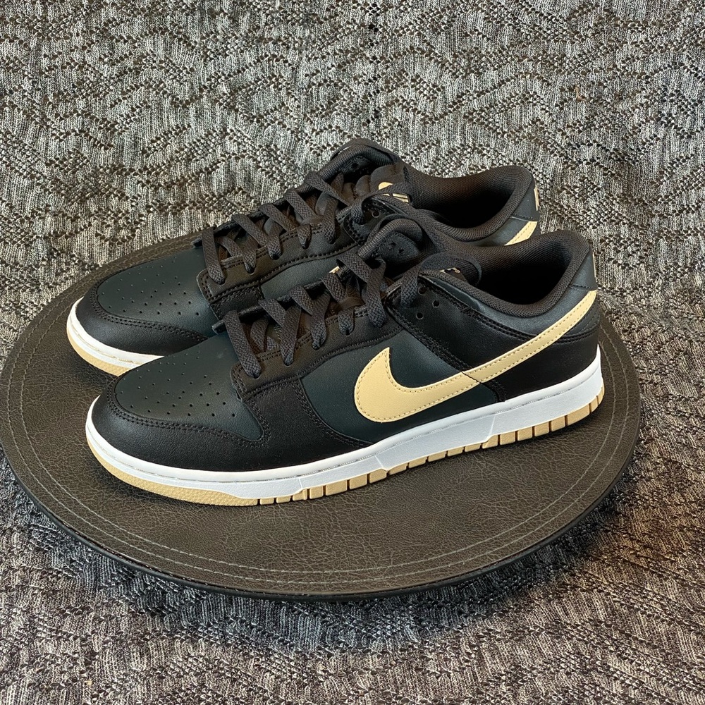 Nike Dunk Low Retro Sneaker